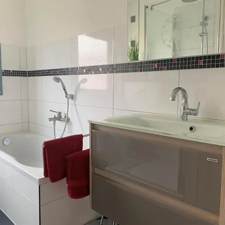 2-Zimmer Wohnung In Zentraler Lage